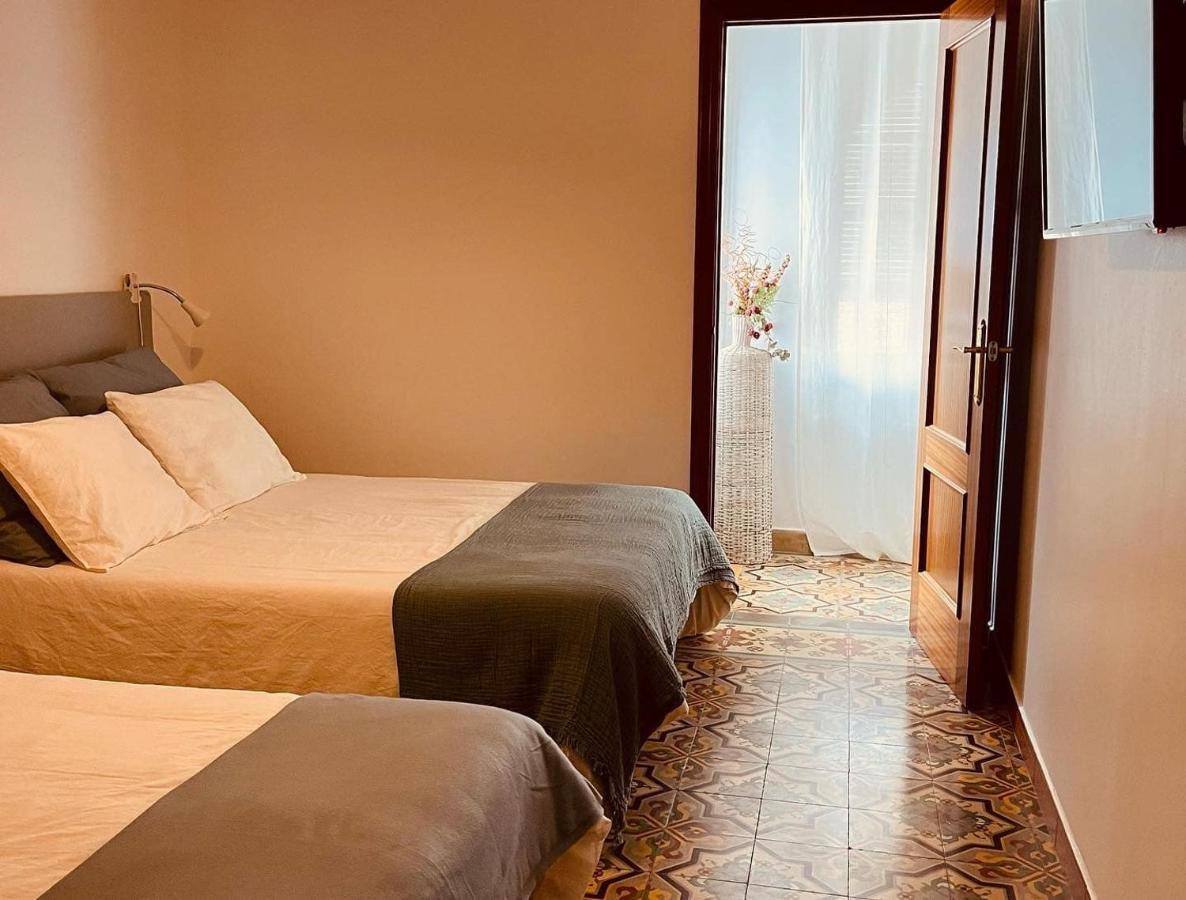 Novo Apartahotel & Restaurante Лас Кабесас де Сан Хуан Екстериор снимка