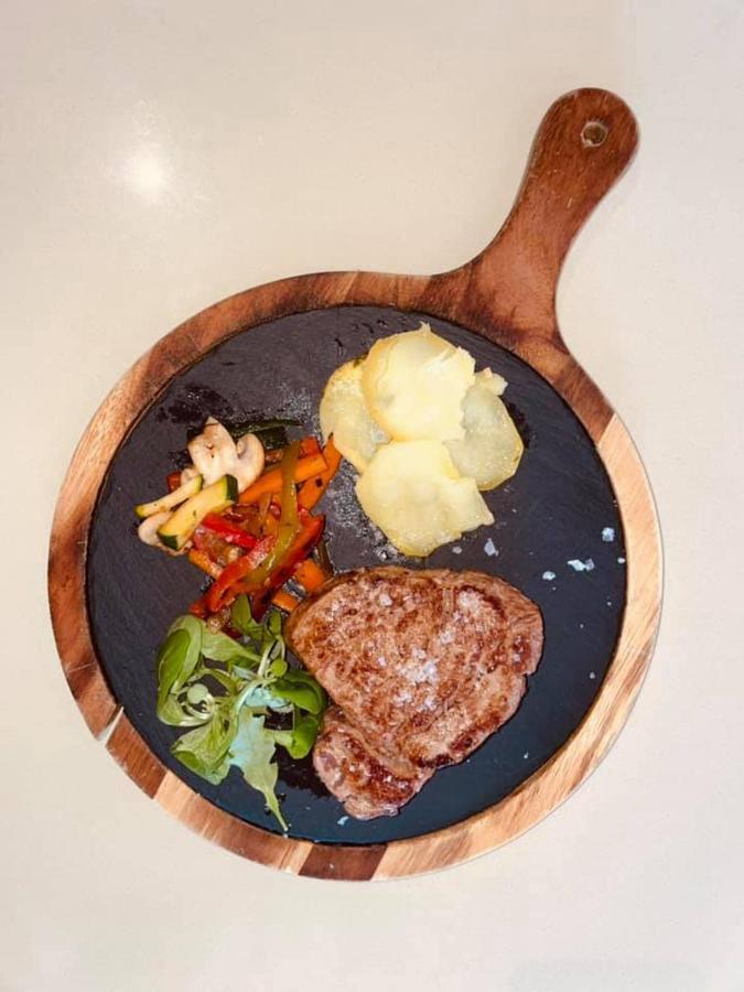 Novo Apartahotel & Restaurante Лас Кабесас де Сан Хуан Екстериор снимка