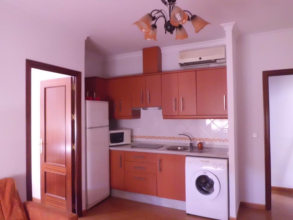 Novo Apartahotel & Restaurante Лас Кабесас де Сан Хуан Стая снимка